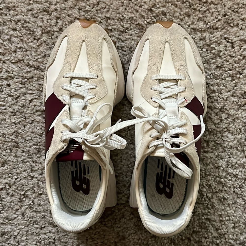 New Balance 327 Moonbeam Classic Burgundy